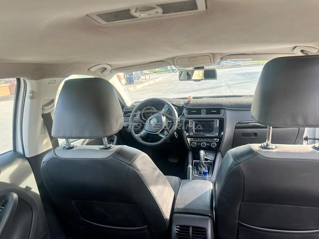 Volkswagen Jetta Diesel Automatique 2016 à Agadir