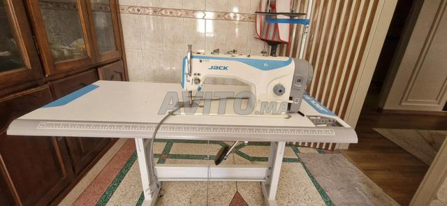 ماكينة خياطة جاك F4 مستعملة شهرين فقط - 2