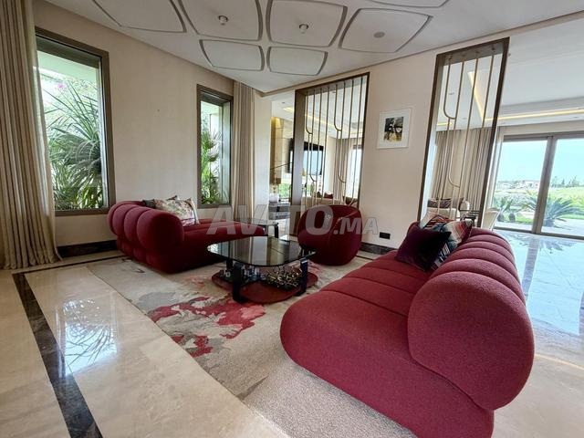 Villa luxueuse front de golf à saisir - 2