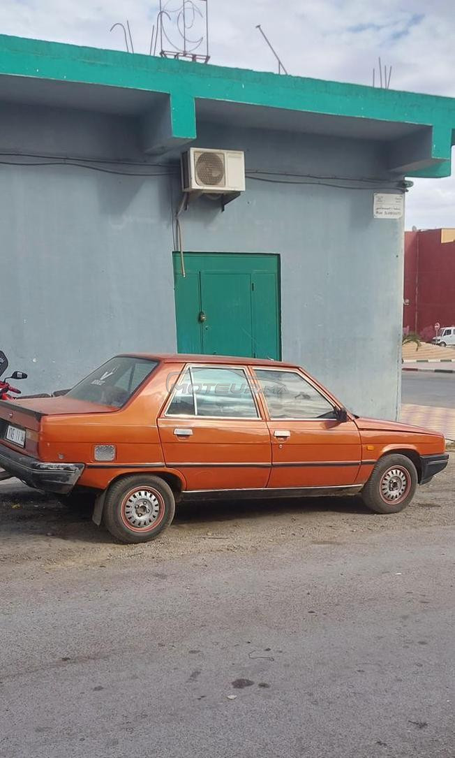 R 9 isanas