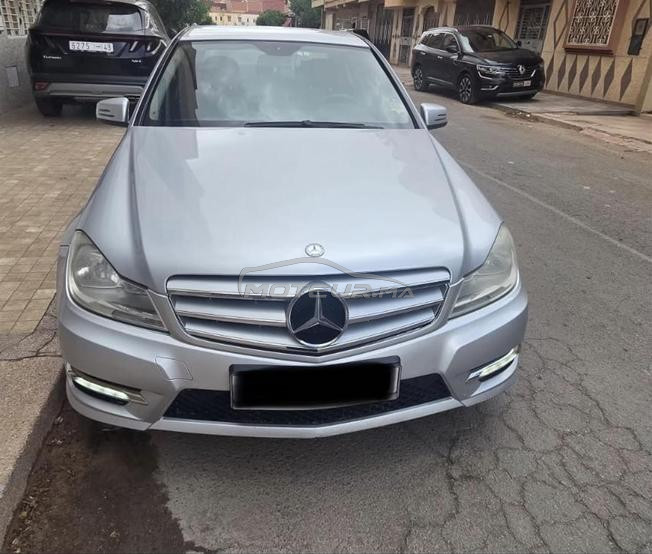 Mercedes-Benz 220 Diesel Automatique 2013 à Oujda
