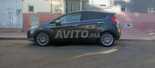 Ford Fiesta Titanium Diesel, 1ère main - 2