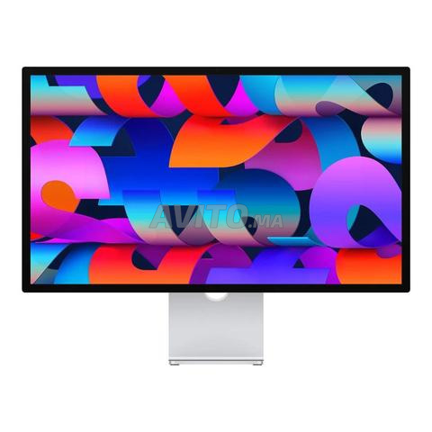 شاشة Apple Studio Display 5K - 27 بوصة بحالة كالجديدة