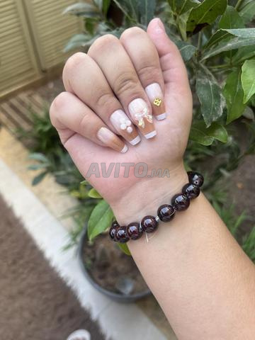 مجوهرات مصنوعة يدوياً