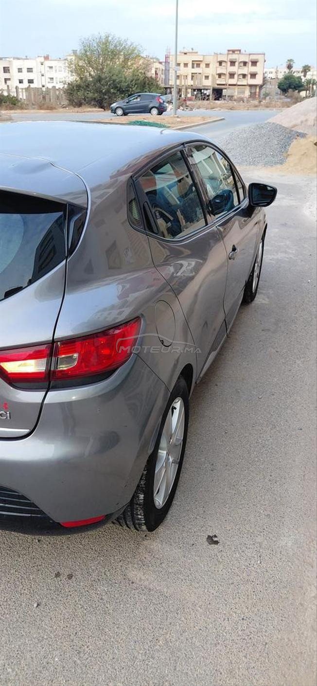 clio 4 très bon état
