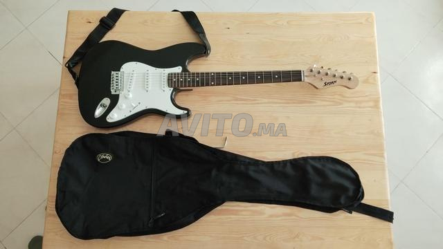 Guitare électrique avec amplificateur peu utilisée - 2
