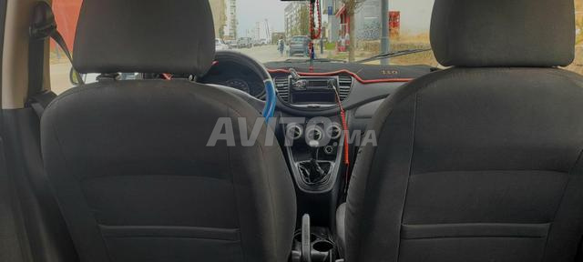 Hyundai i10 2013 à vendre Tanger - 2