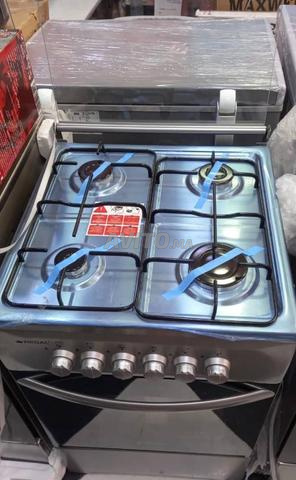 Cuisinière moderne avec four à gaz - 2