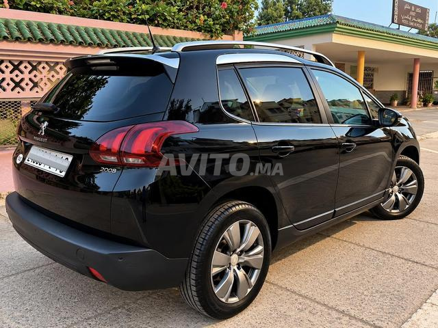Peugeot 2008 Diesel 2018 première main - 2
