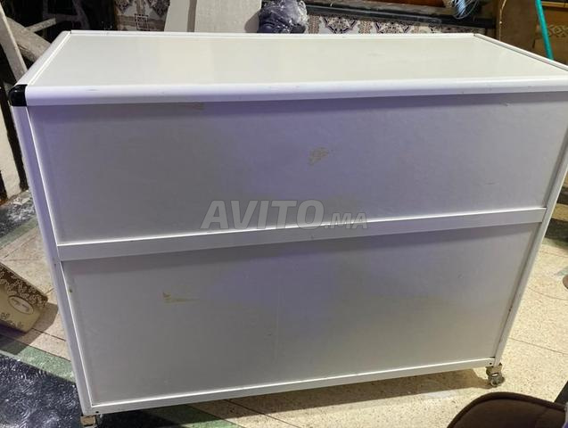 Coiffeuse en aluminium - 2