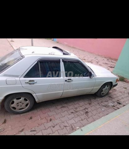 Mercedes-Benz - 2