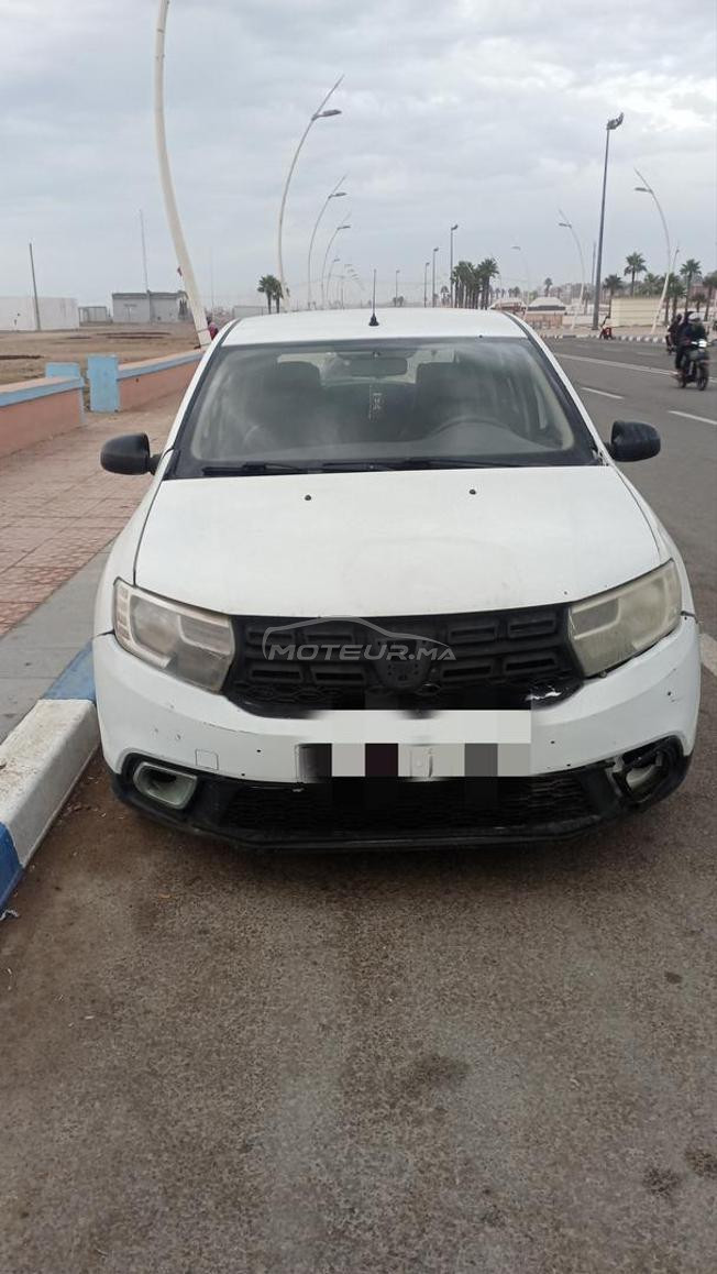 سيارة للبيع بحالة ممتازة
