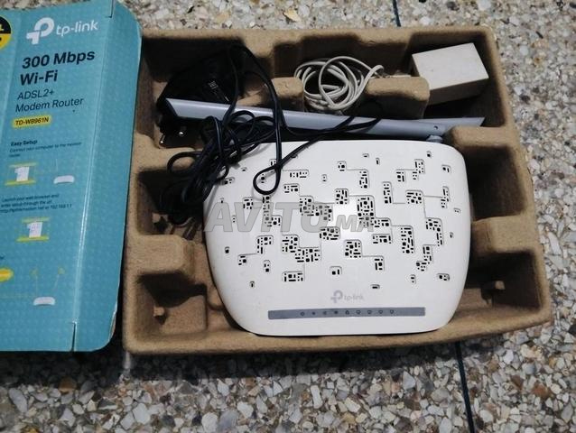 Routeur WiFi en très bon état, utilisé seulement 3 mois - 2
