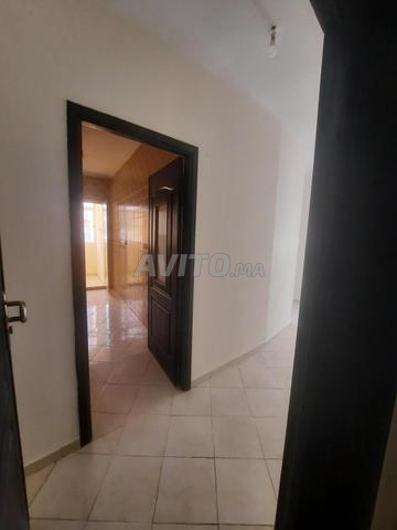 شقة فارغة 3800 درهم - 2