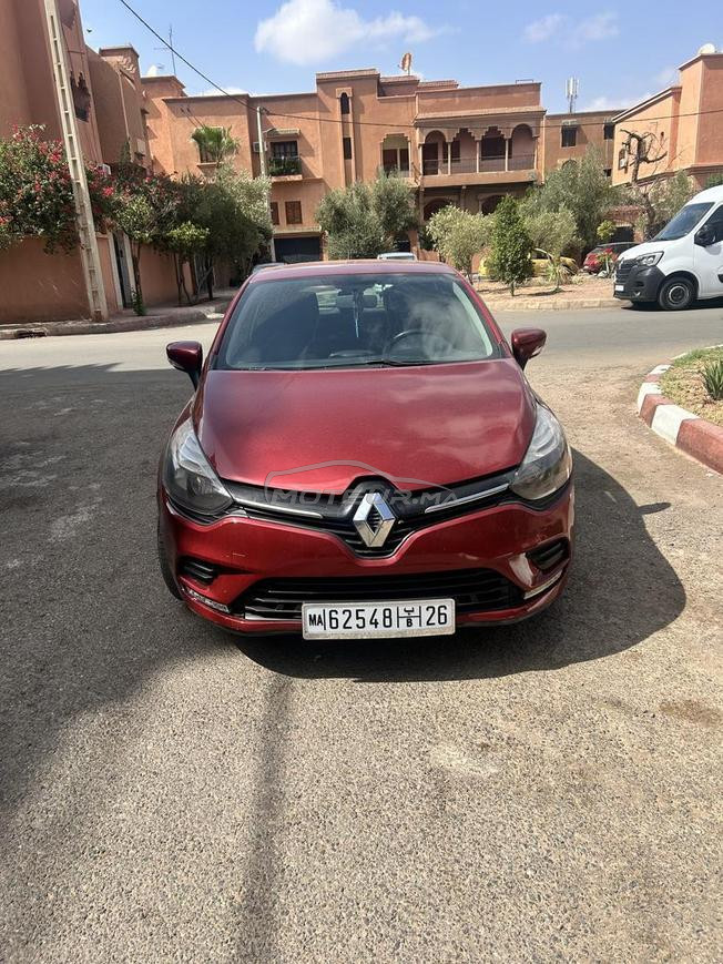 clio 4 bone état 