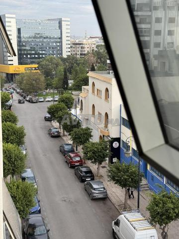 مكتب للإيجار – وسط مدينة طنجة