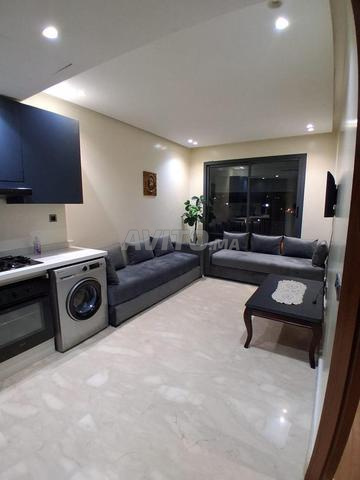STUDIO MEUBLÉ À LOUER QUARTIER LES HÔPITAUX
