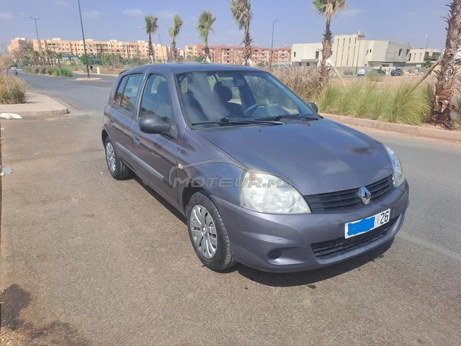 Renault Clio Essence Manuelle 2011 à Marrakech