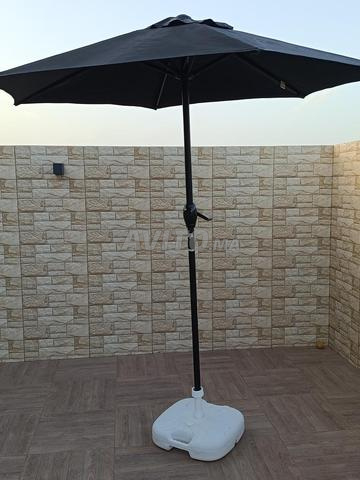 Parasol de grande taille avec pied 270 - 2