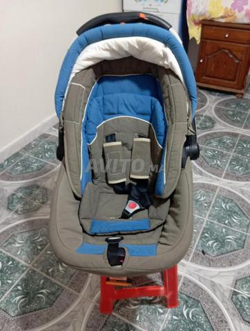 Siège auto pour bébé à vendre