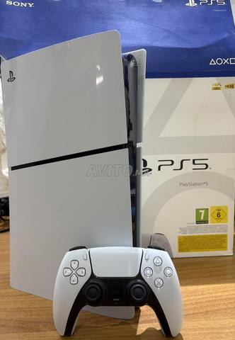 PS5 slim disc avec manette et jeux online - 2