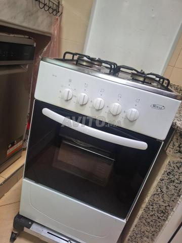 Cuisinière gaz et quatre feux gaz - 2