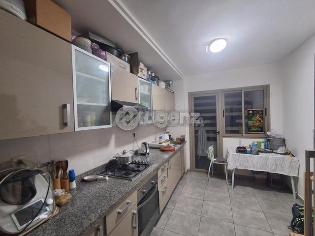 BOU-OU-1041 - Appartement à vendre à Victoria - 2