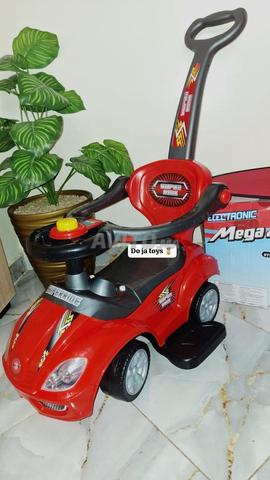 Voiture pour enfants rouge - 2