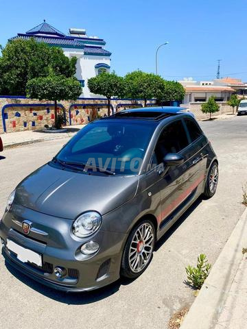Voiture en vente - 2