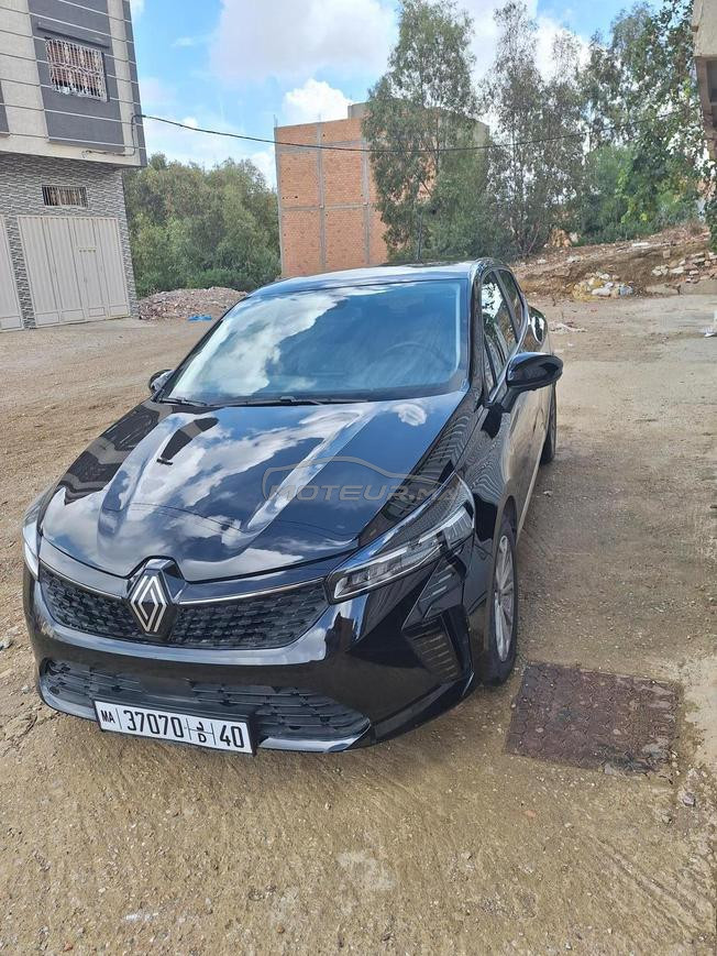 RENAULT CLIO5 NOIRE AUTOMATIQUE EXCLLENTE ETAT 
