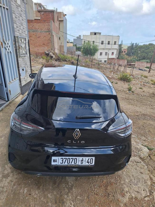 RENAULT CLIO5 NOIRE AUTOMATIQUE EXCLLENTE ETAT 