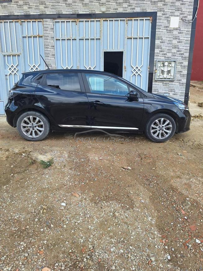 RENAULT CLIO5 NOIRE AUTOMATIQUE EXCLLENTE ETAT 