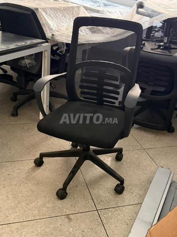 19 chaises neuves - 2