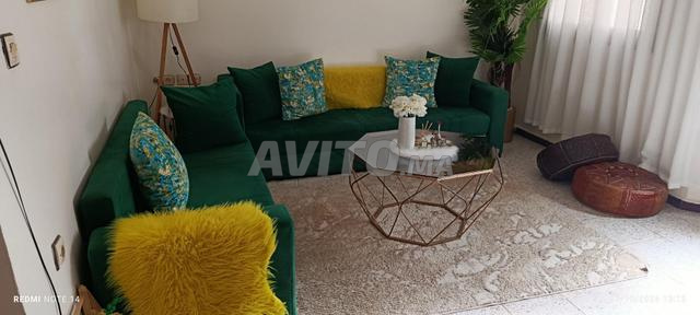 Salon complet, table en verre et tapis - 2