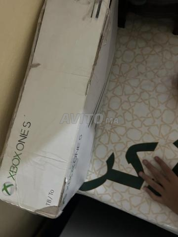 Xbox One S - 2