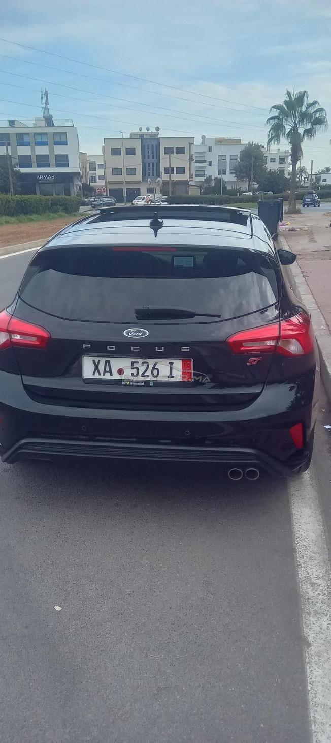 ford focus ST line
