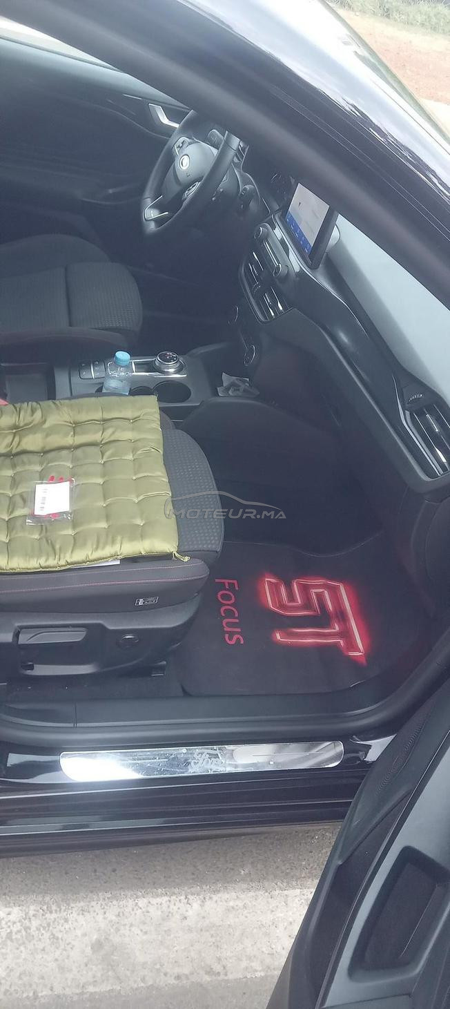 ford focus ST line