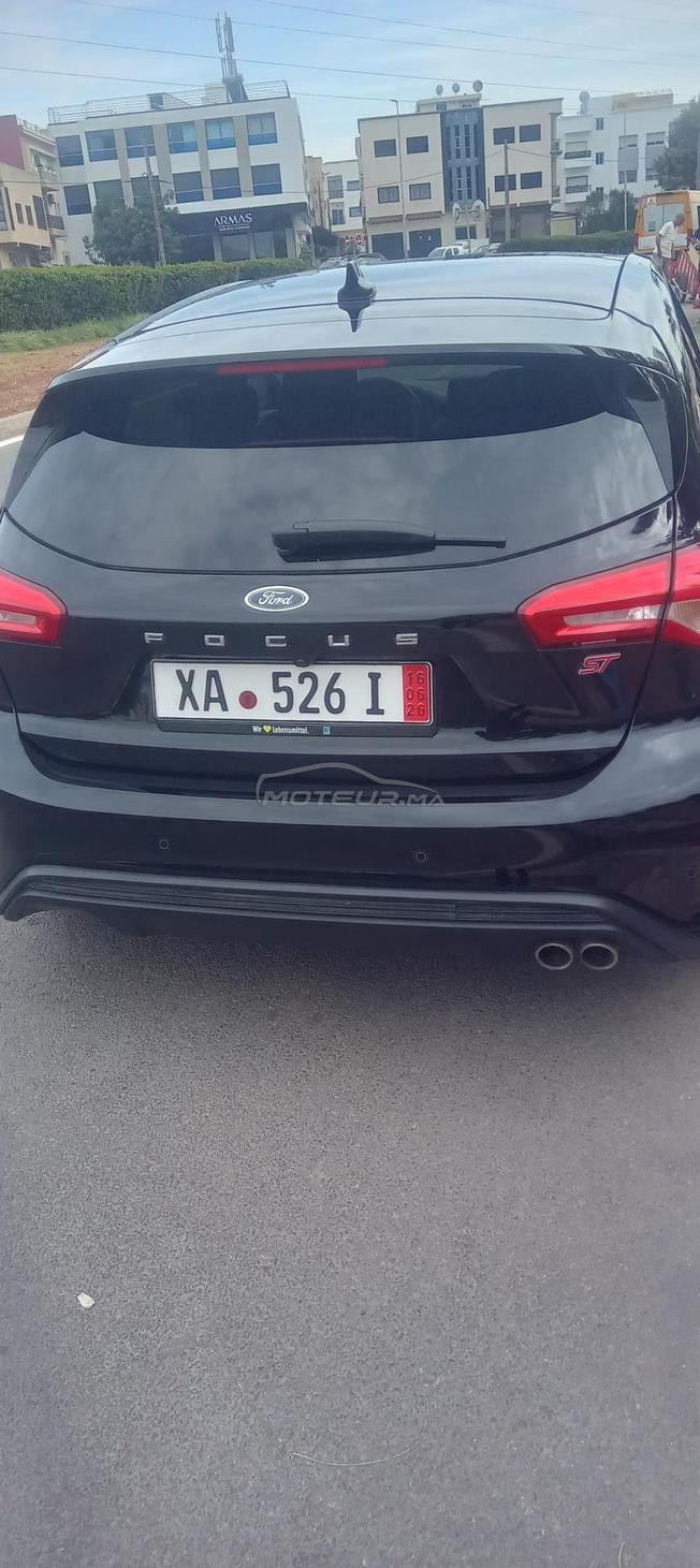 ford focus ST line