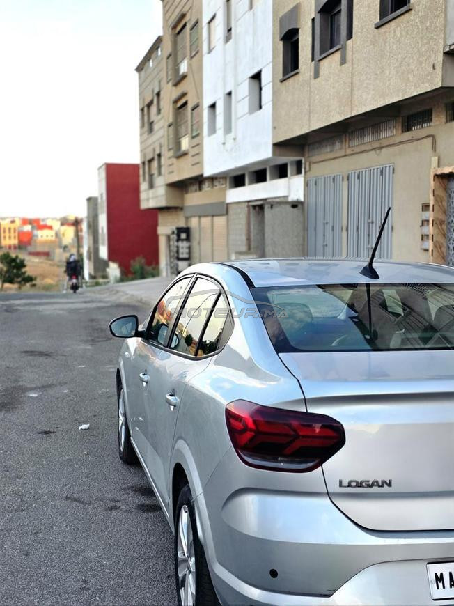 الاعلان لبيع