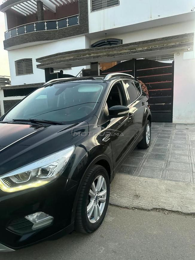 Kuga très neuf
