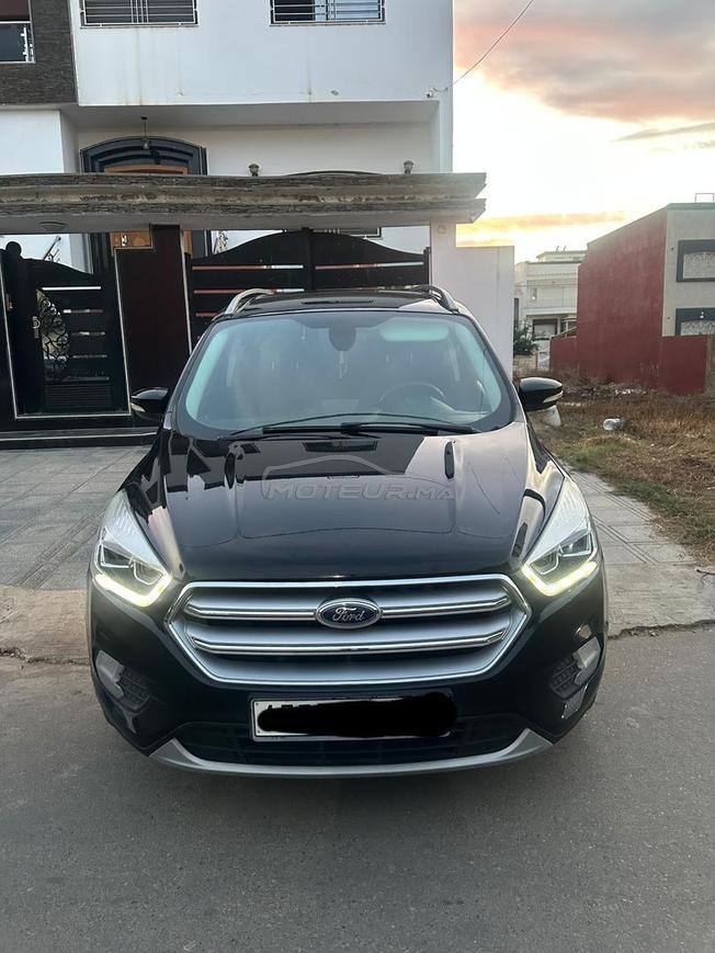 Kuga très neuf