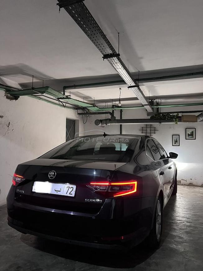Skoda Superb Diesel Automatique 2019 à Casablanca