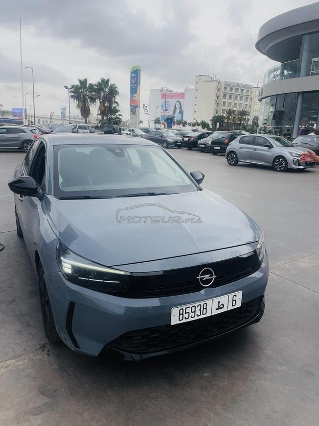 Opel corsa 2024 -139 000 dhs très bon état 