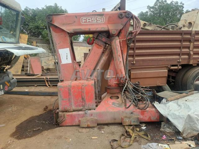 Grue auxiliaire Fassi F8.3 - 2
