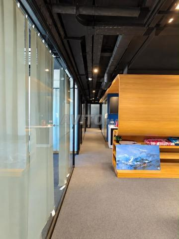 PLATEAU DE BUREAU ULTRA MODERNE 300M  - 2