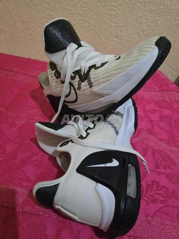 Nike neuves - 2