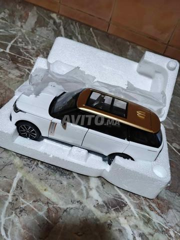 Range Rover SV – Miniature 1:24