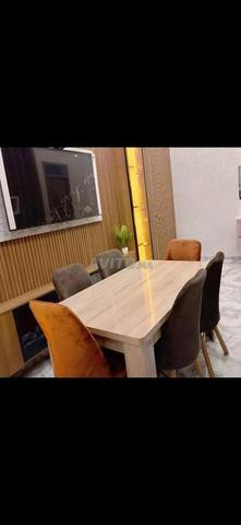 Table à manger avec 6 chaises à vendre, livraison gratuite - 2