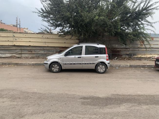 سيارة جيد جدا نوافد كهربائي تكييف وعدة امتيازات