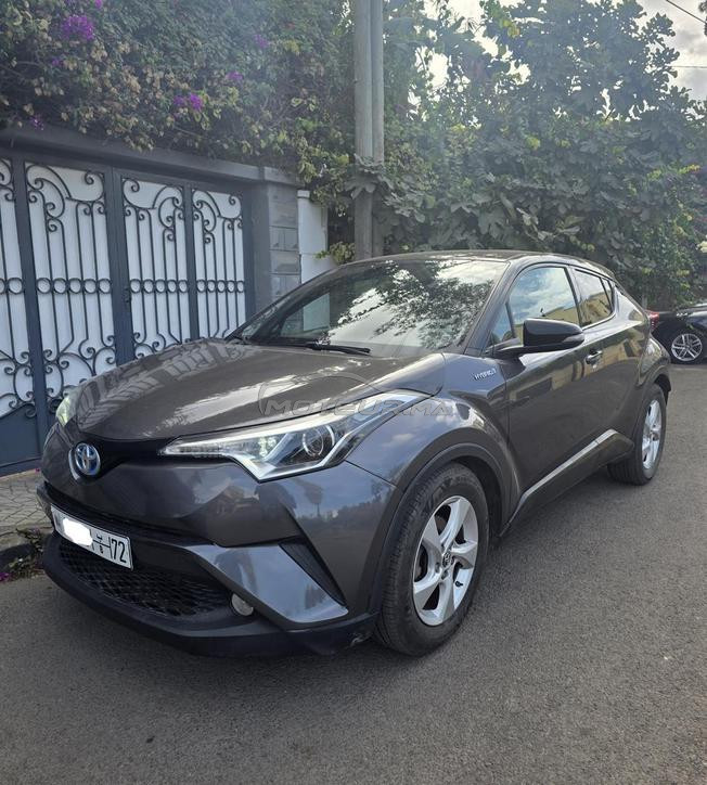 Toyota C-HR Hybride distinctive fin 2018
